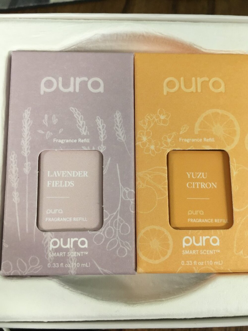 NEW Pura 4 Smart Home Diffuser w/ 2 Refills Scents Lavender Fields Yuzu Citron